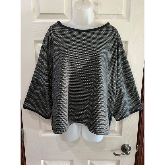 Max Studio London Black & White Diamond Patterned Poncho Sweater Top W/ 3/4 Slee - Picture 7 of 10